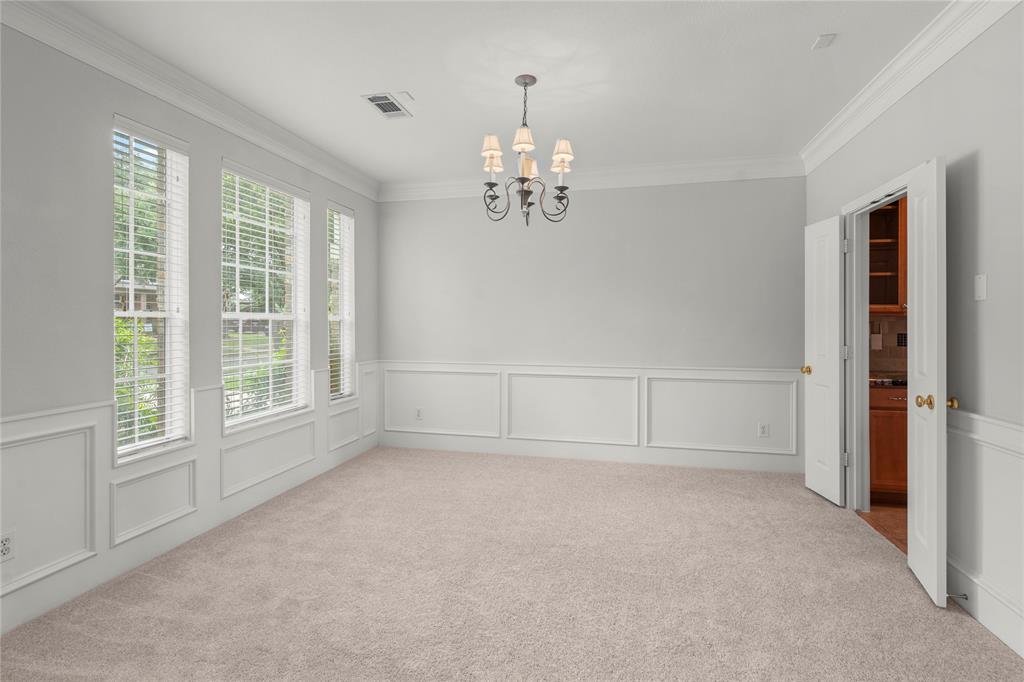 property-search 3 6318 Goodlowe Park