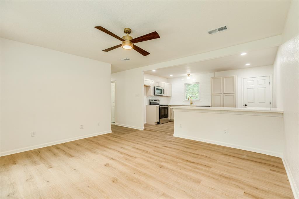 228 Laurel Street, Lake Jackson, Texas image 10
