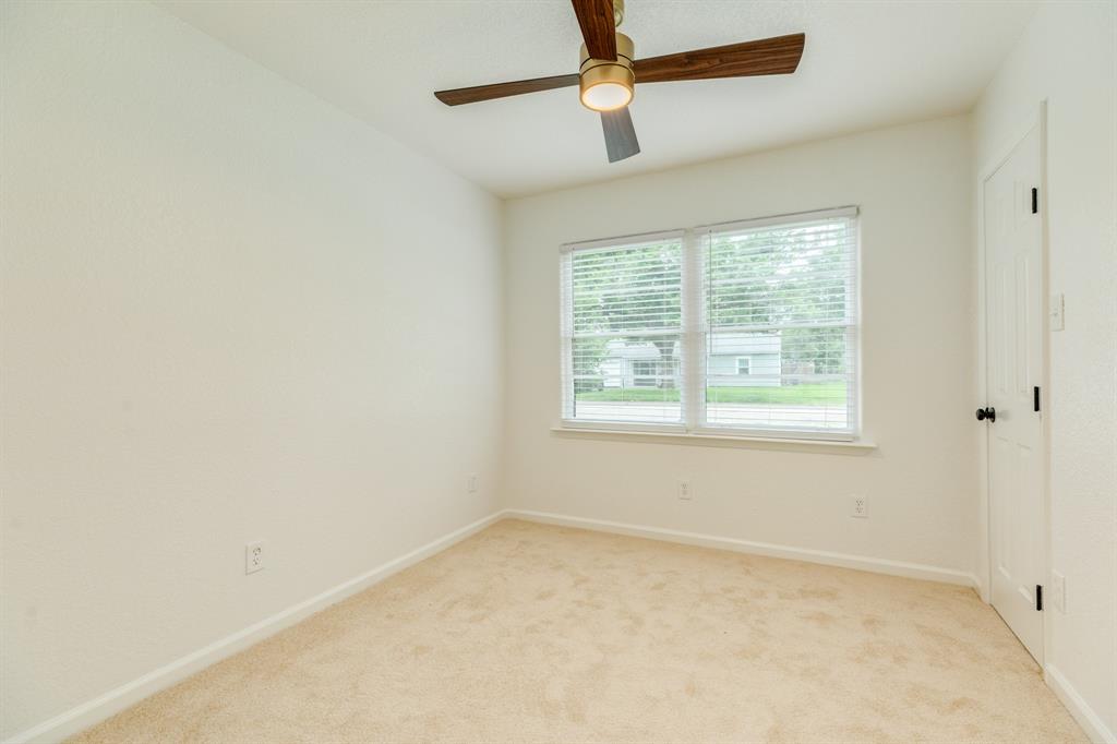 228 Laurel Street, Lake Jackson, Texas image 15