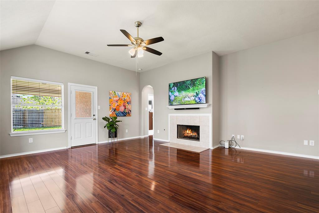 6541 Canyon Mist Lane, Dickinson, Texas image 9