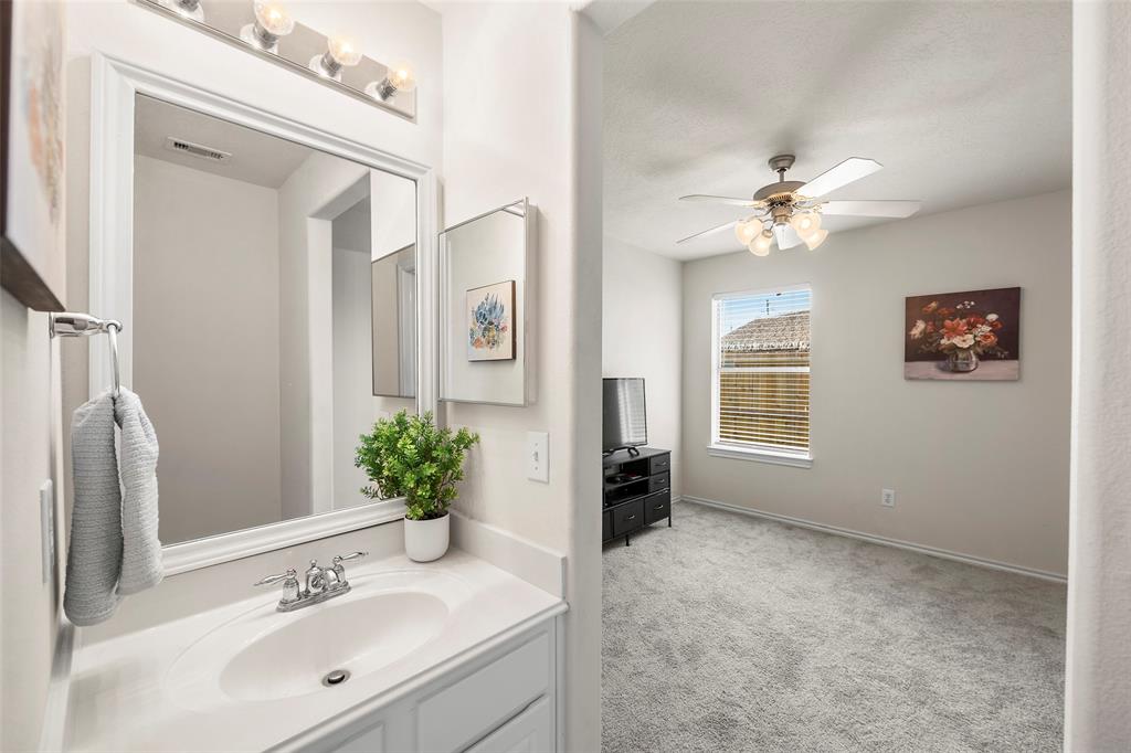 6541 Canyon Mist Lane, Dickinson, Texas image 13
