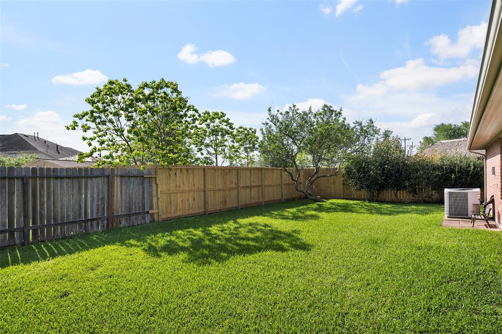 6541 Canyon Mist Lane, Dickinson, Texas image 22