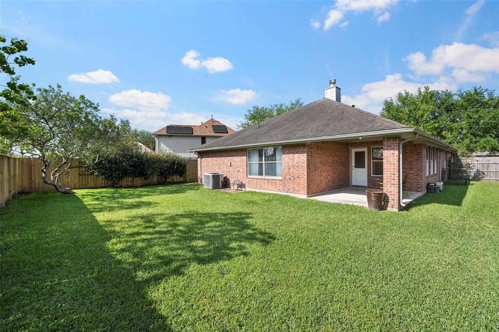 6541 Canyon Mist Lane, Dickinson, Texas image 24