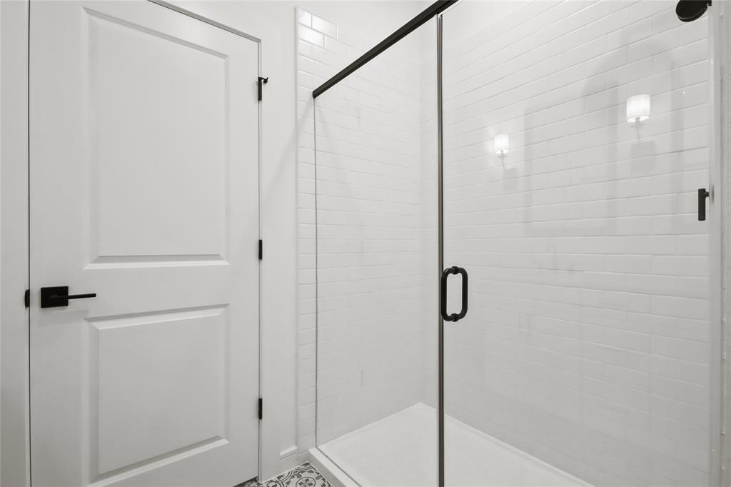 221 Bowie Creek Drive, Dayton, Texas image 19