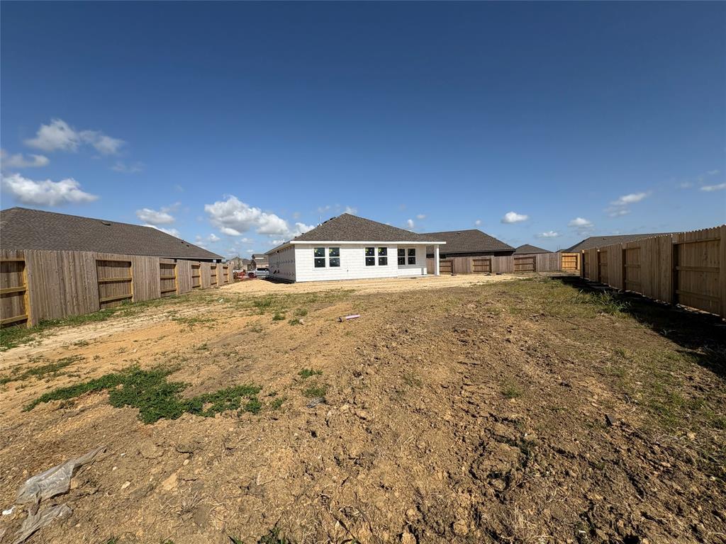 221 Bowie Creek Drive, Dayton, Texas image 11