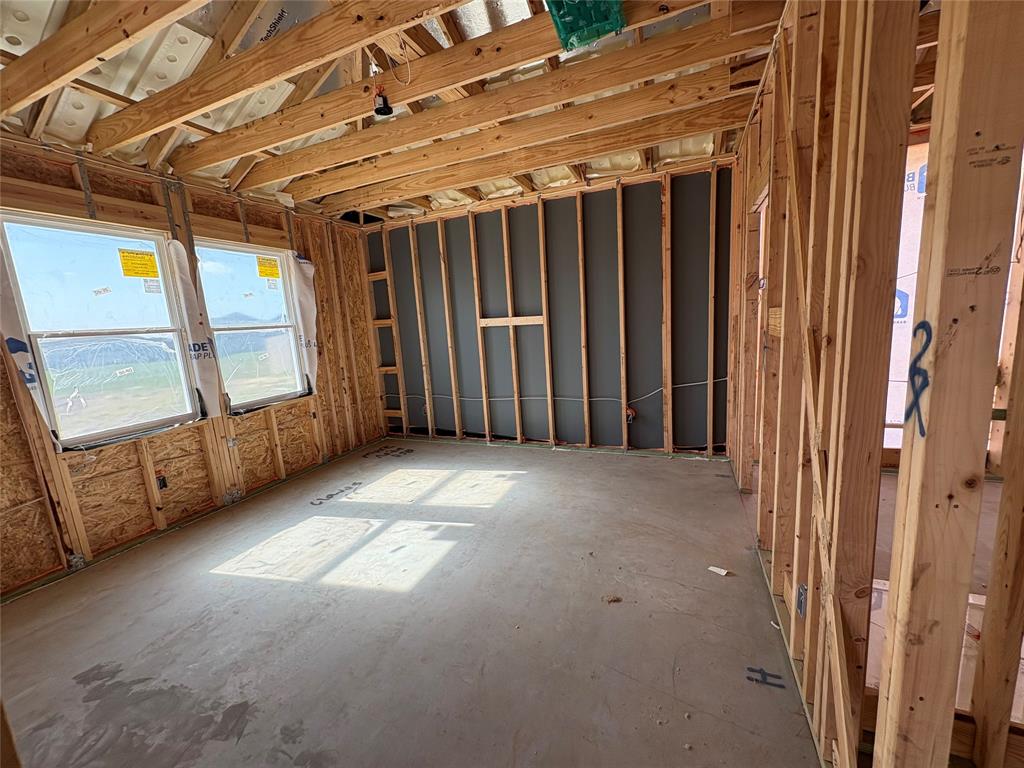 221 Bowie Creek Drive, Dayton, Texas image 5