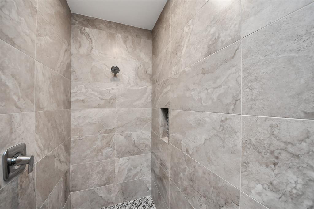 1053 Glenn Avenue, Houston, Texas image 30