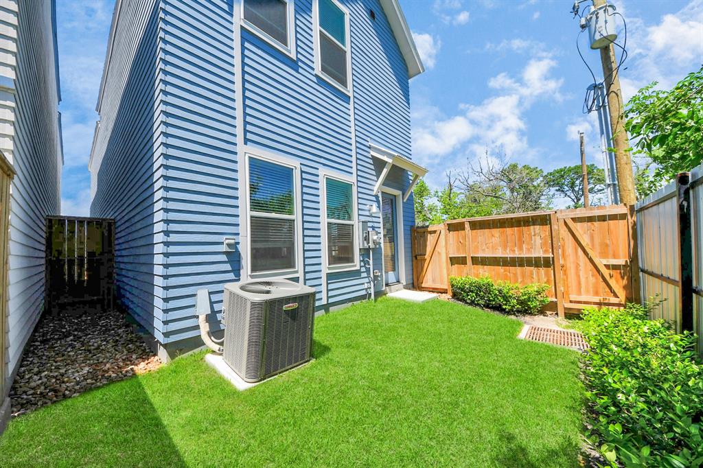 1053 Glenn Avenue, Houston, Texas image 39