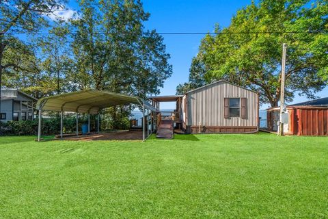 A home in Onalaska