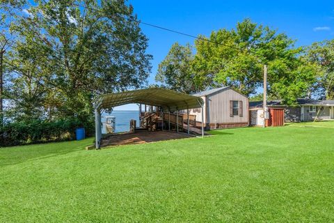 A home in Onalaska