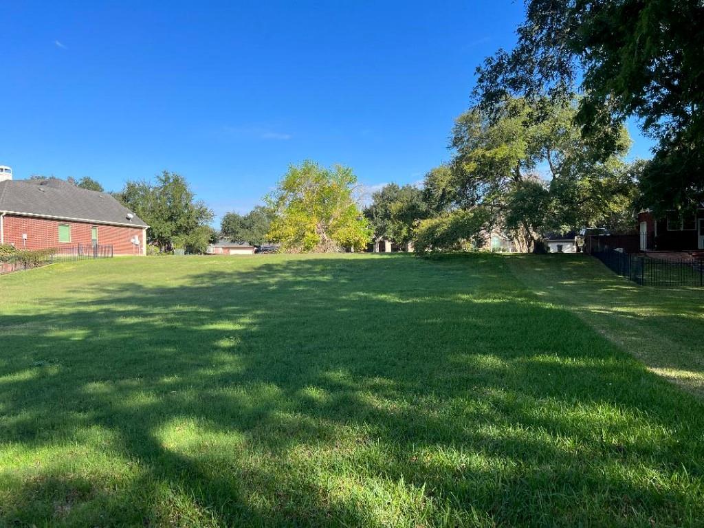 5235 Westerdale Drive, Fulshear, Texas image 3