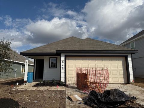 A home in Rosharon