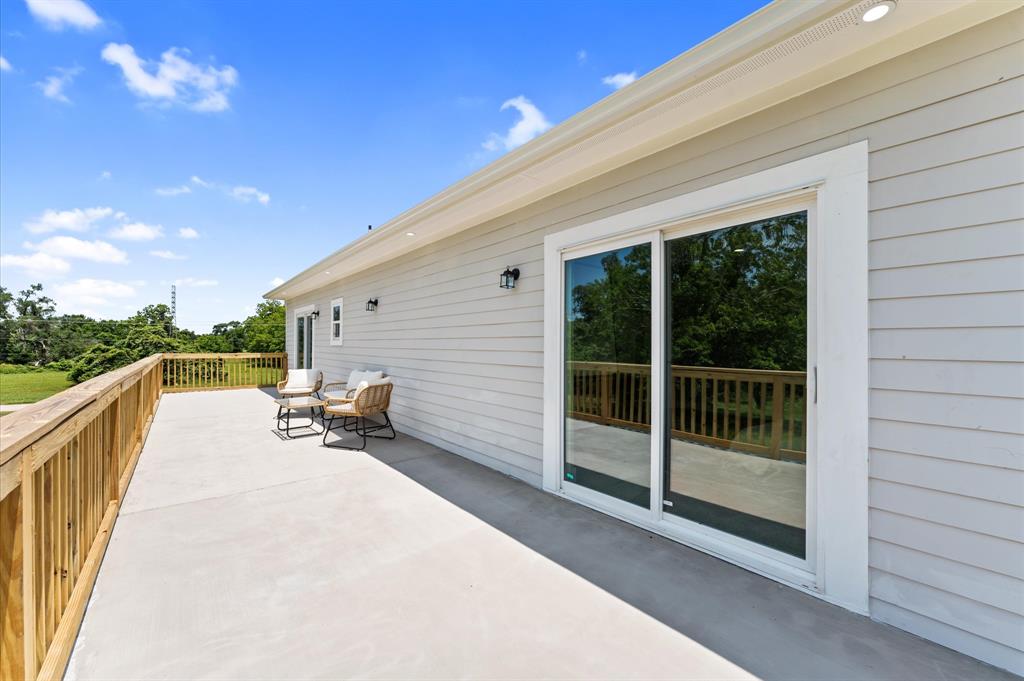 106 Pony Trail, Angleton, Texas image 20
