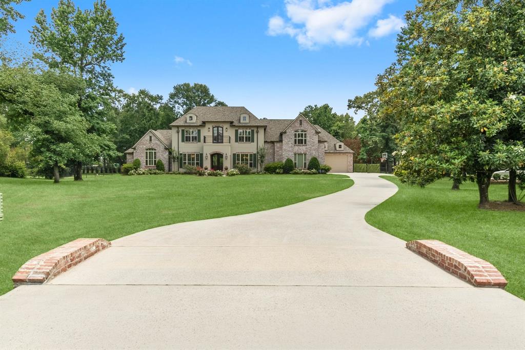 5342 Pine Wood Hills Court