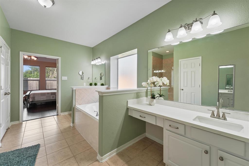17319 Lake Clark Lane, Humble, Texas image 22