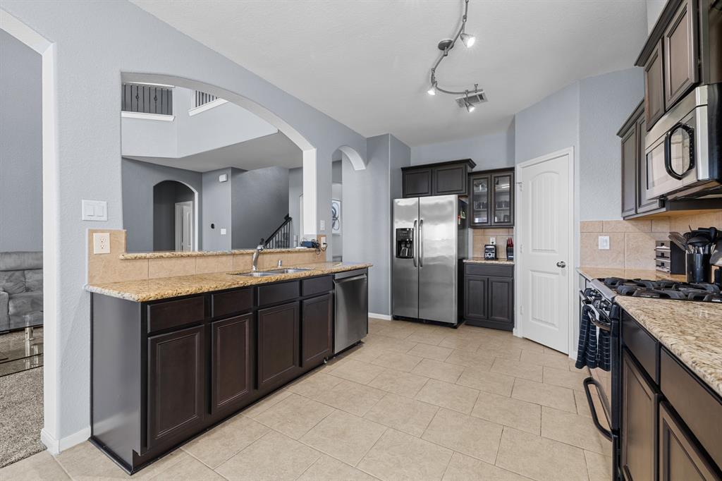18 Indian Palms Drive, Manvel, Texas image 11