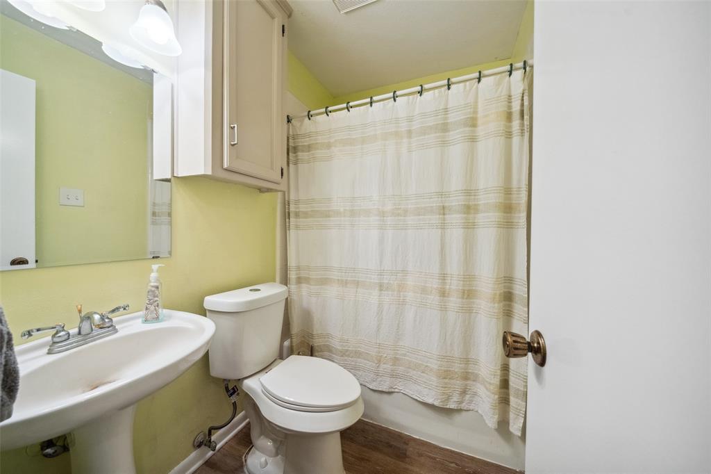 141 Robinson Road, Huntsville, Texas image 22