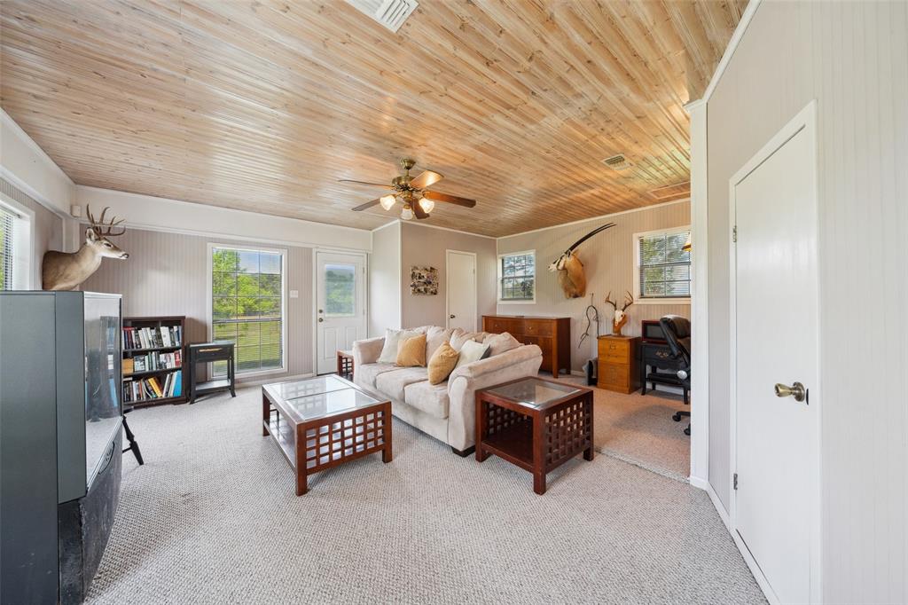 141 Robinson Road, Huntsville, Texas image 24