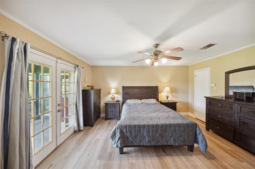 141 Robinson Road, Huntsville, Texas image 17