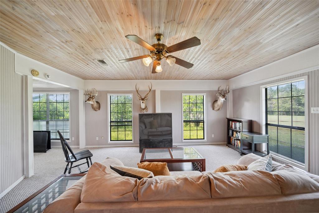 141 Robinson Road, Huntsville, Texas image 26