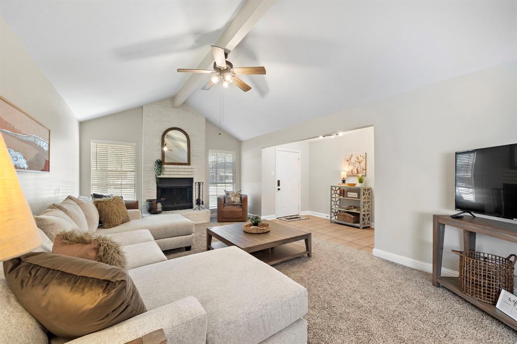 817 S 2nd Street, La Porte, Texas image 1