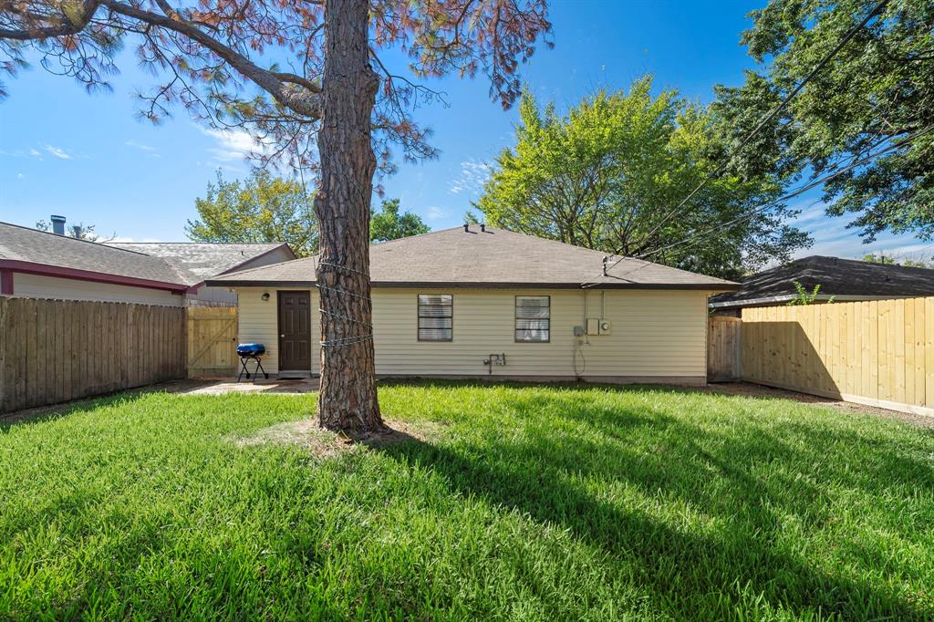 817 S 2nd Street, La Porte, Texas image 19