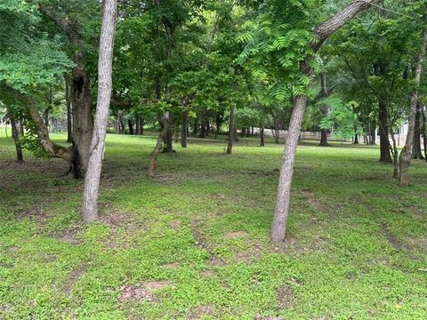 13391 Country Oak Drive Willis TX 77318