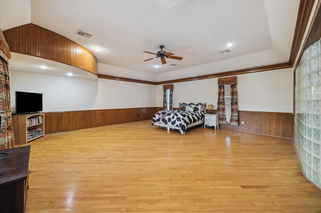 5718 Glenmere Lane, Spring, Texas image 24