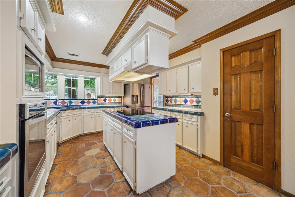 5718 Glenmere Lane, Spring, Texas image 12
