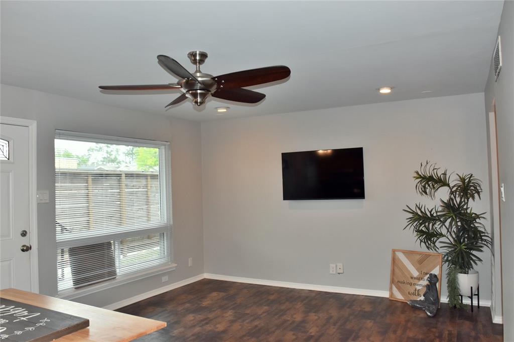 1529 Wirt Road #27, Houston, Texas image 1