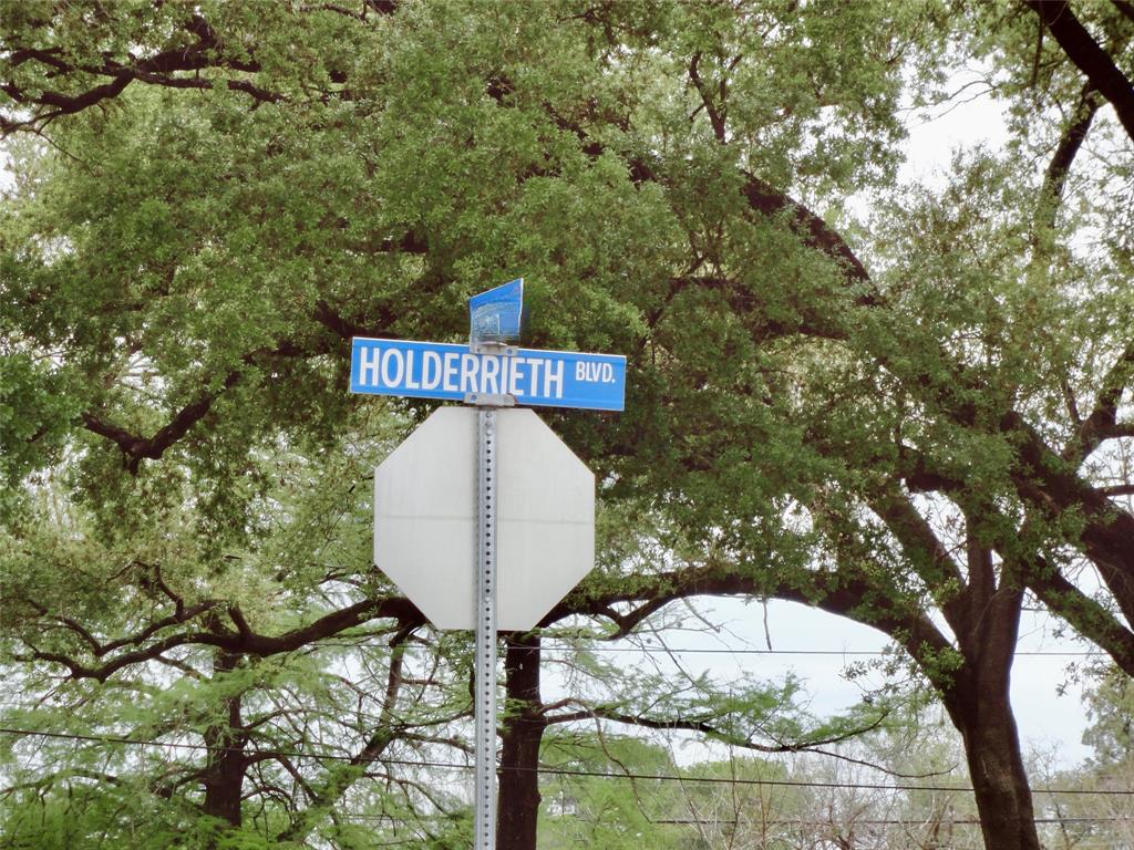 207 Holderrieth Boulevard, Tomball, Texas image 10