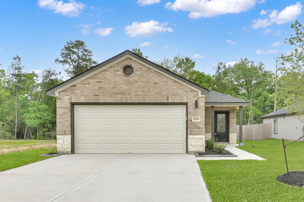 2146 Cedar Way Drive, Conroe, Texas image 2
