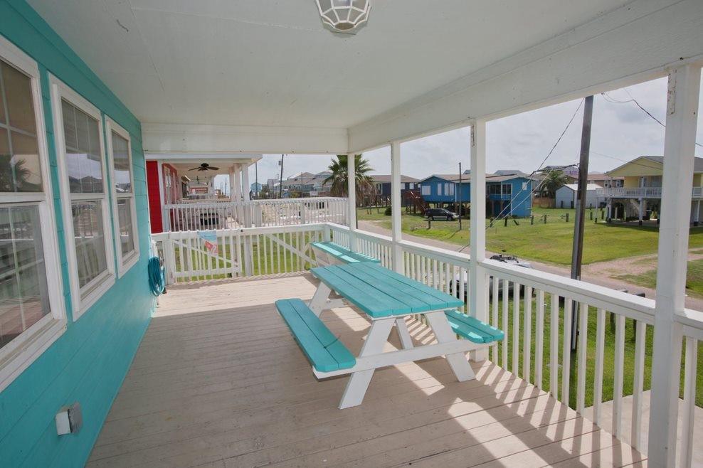 334 Sand Dune Court, Surfside Beach, Texas image 5