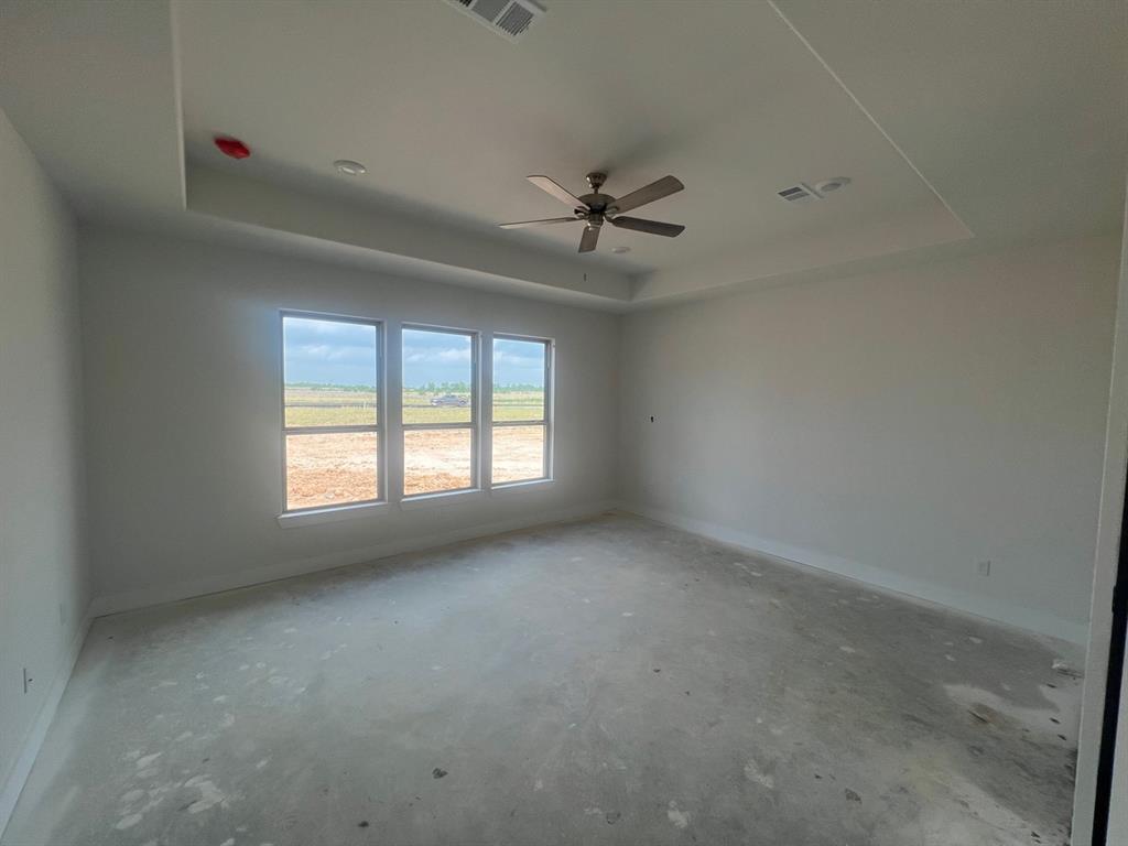201 Sandhill Grove Trail, Waller, Texas image 8