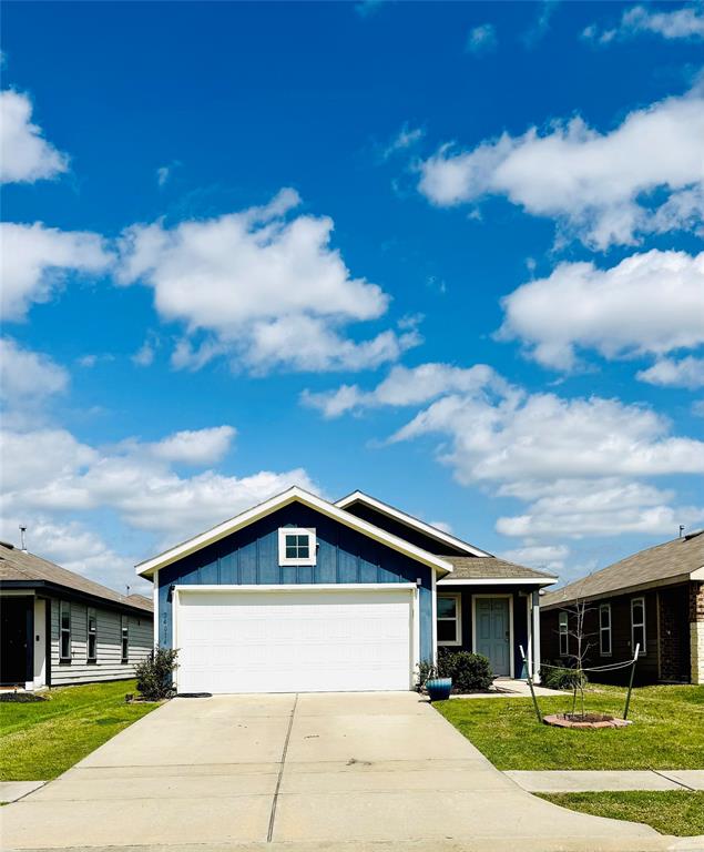 24014 Thistle Star Lane, Hockley, Texas image 1