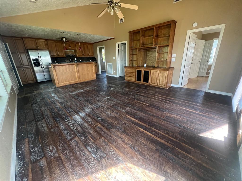 115 12th Street, Dickinson, Texas image 4
