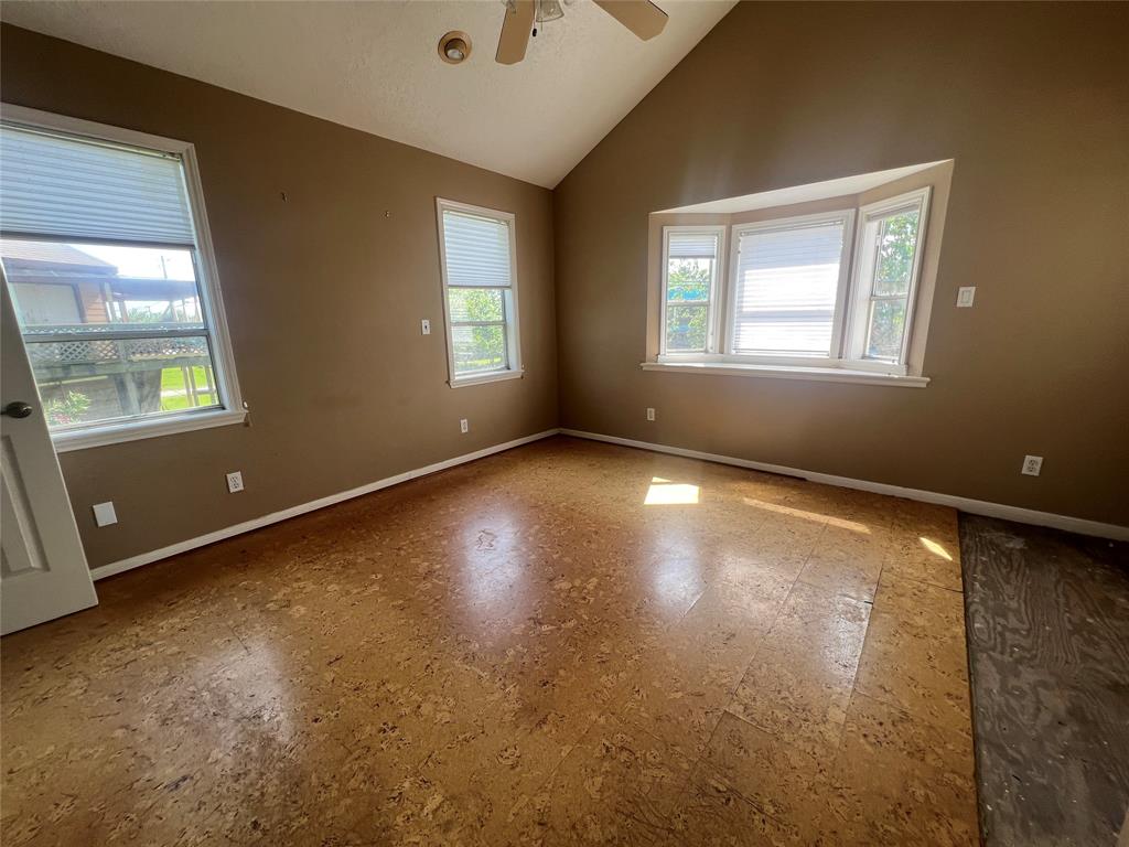 115 12th Street, Dickinson, Texas image 12