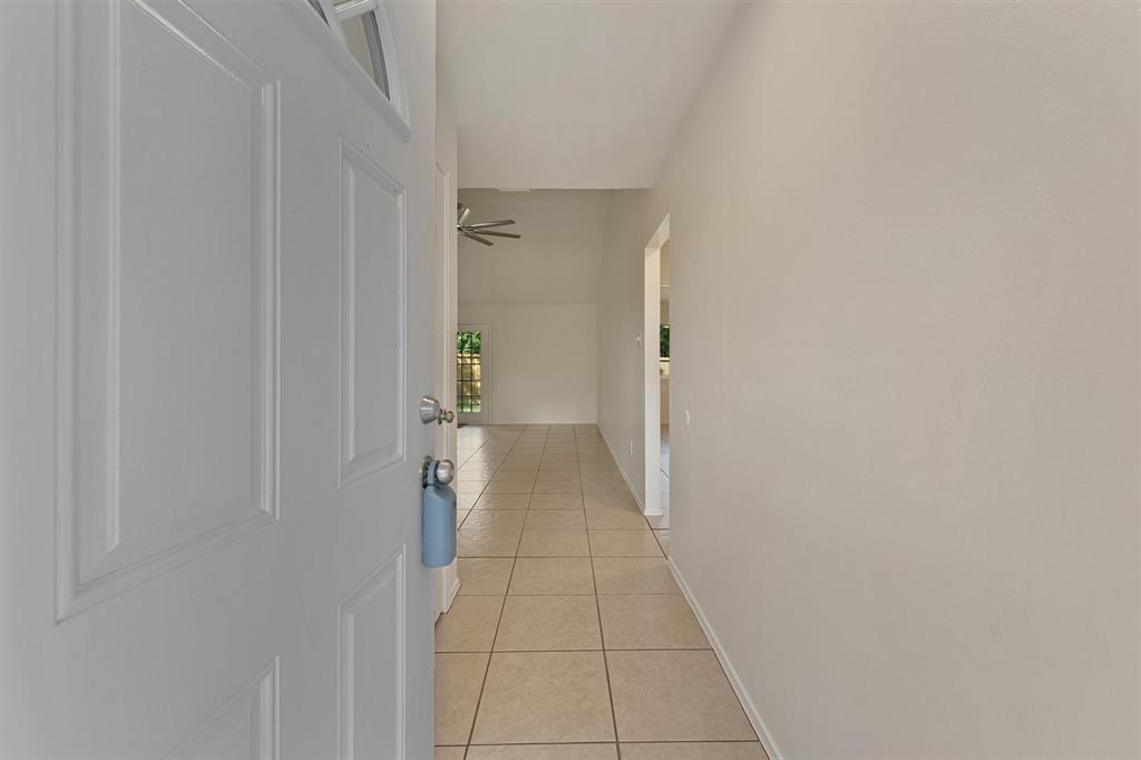 7 Starrush Court, The Woodlands, Texas image 3