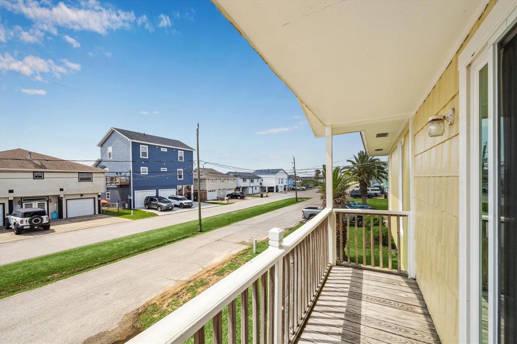 321 Ling Street, Hitchcock, Texas image 3