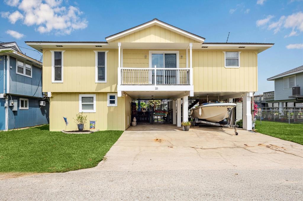 321 Ling Street, Hitchcock, Texas image 1