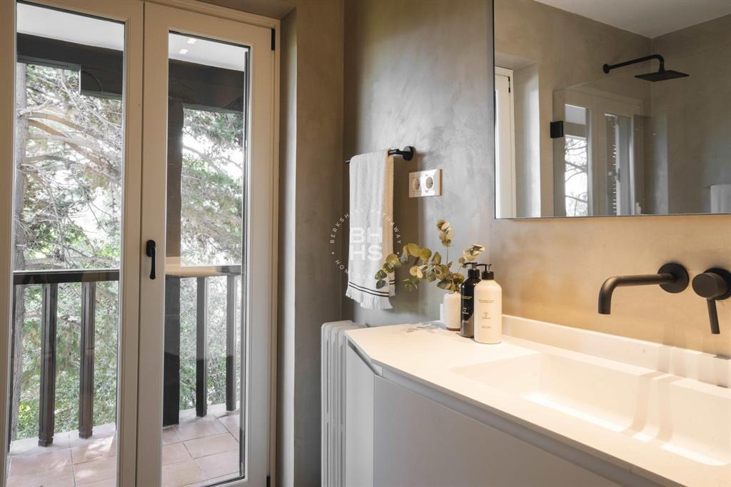 29018, Spain, 6 Bedrooms Bedrooms, ,6 BathroomsBathrooms,Residential,Active,181446