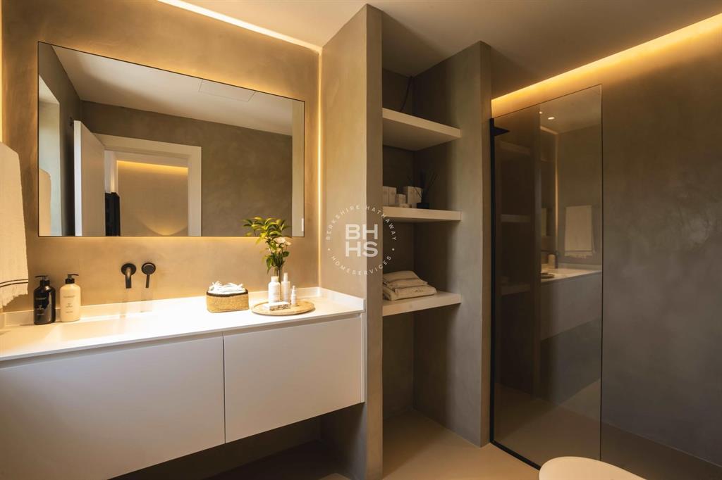 29018, Spain, 6 Bedrooms Bedrooms, ,6 BathroomsBathrooms,Residential,Active,181446