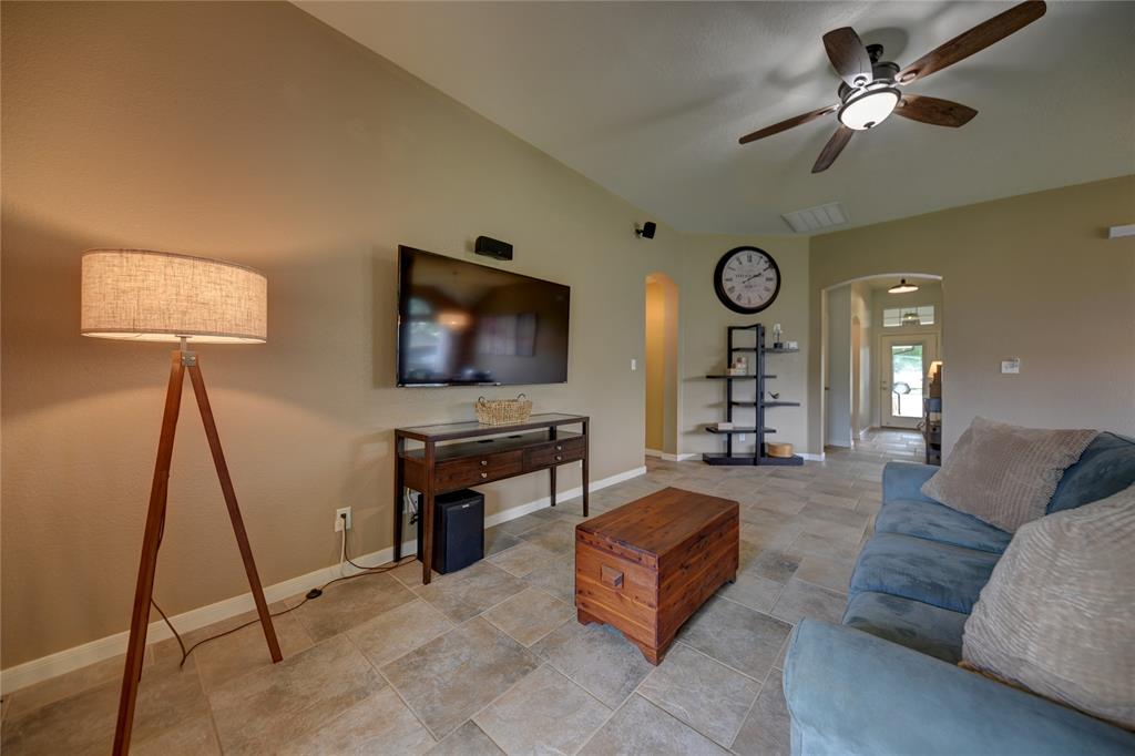 2701 Cypress Circle, Brenham, Texas image 24