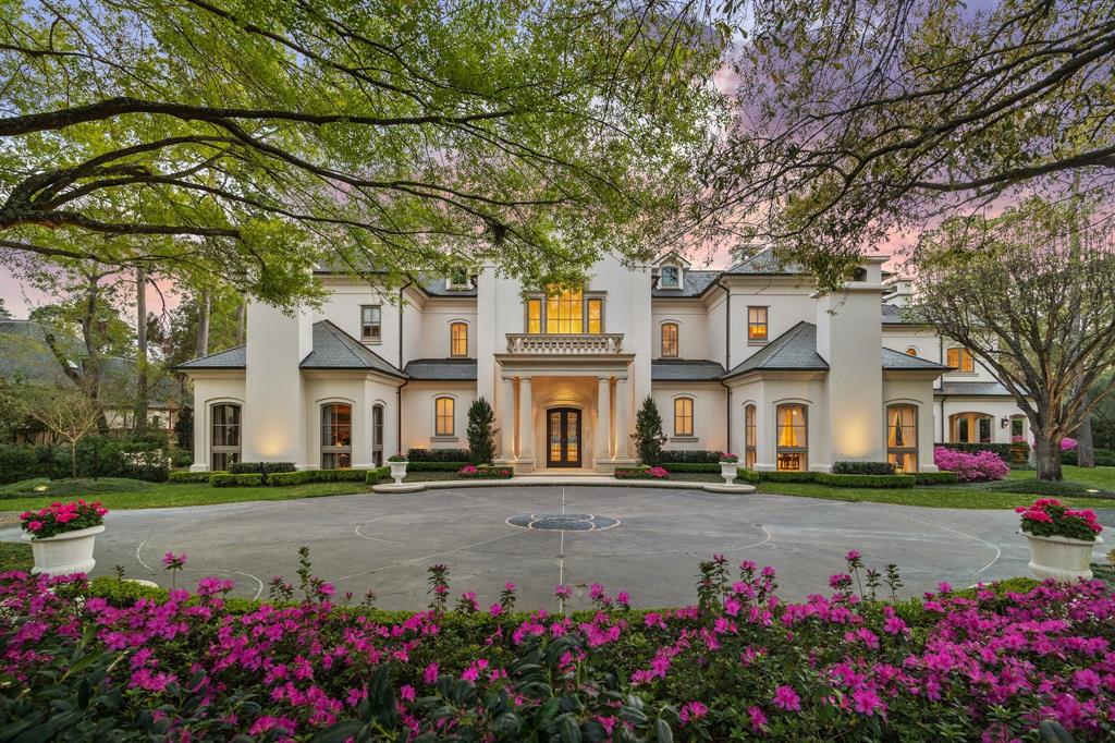 325 W Friar Tuck Lane