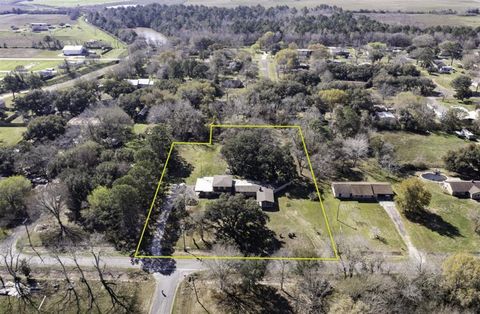 A home in Anahuac