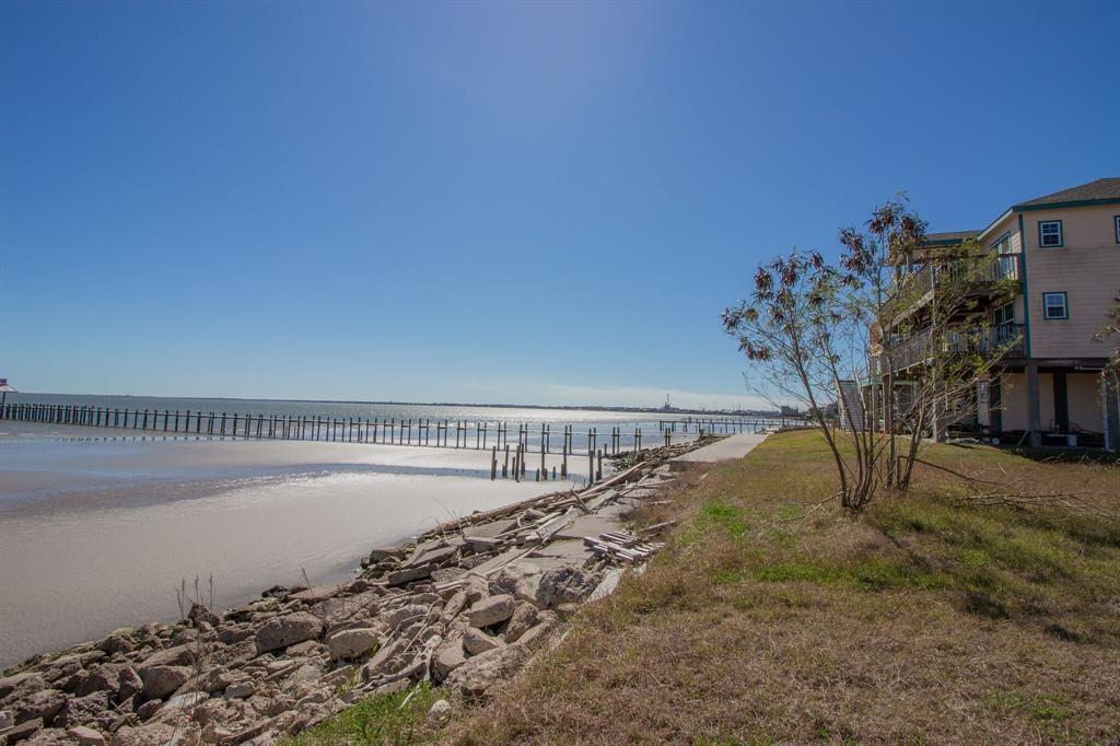 1816 Todville Road, Seabrook, Texas image 1