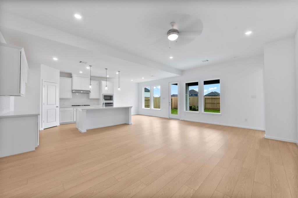 9610 Starry Eyes Lane
