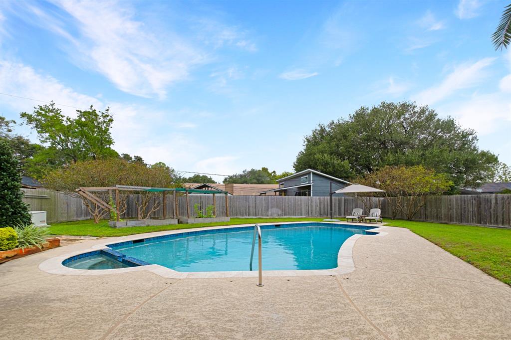 3401 Hampshire Street, Pearland, Texas image 12