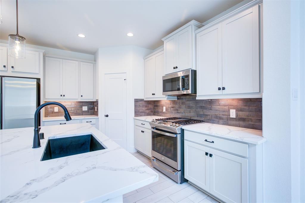 17715 Tree Of Heaven, Conroe, Texas image 14