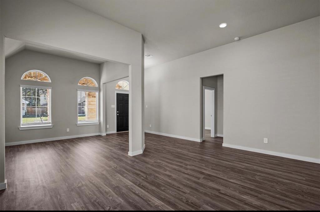 716 IVORY CREEK Court